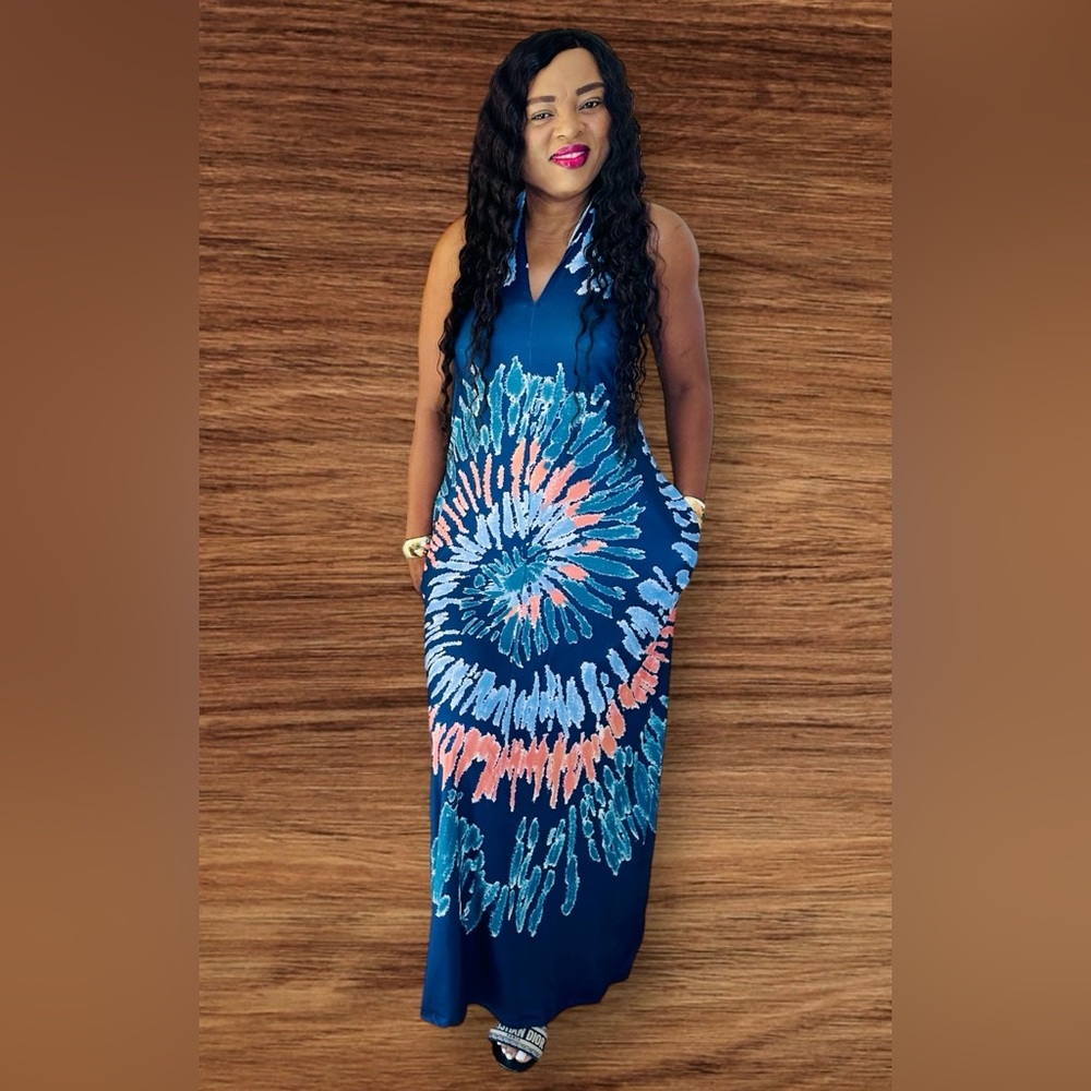 Blue/Multi Maxi dress. Absolute vacation staple. NWT,Absolute head turner 👒✈️❤️